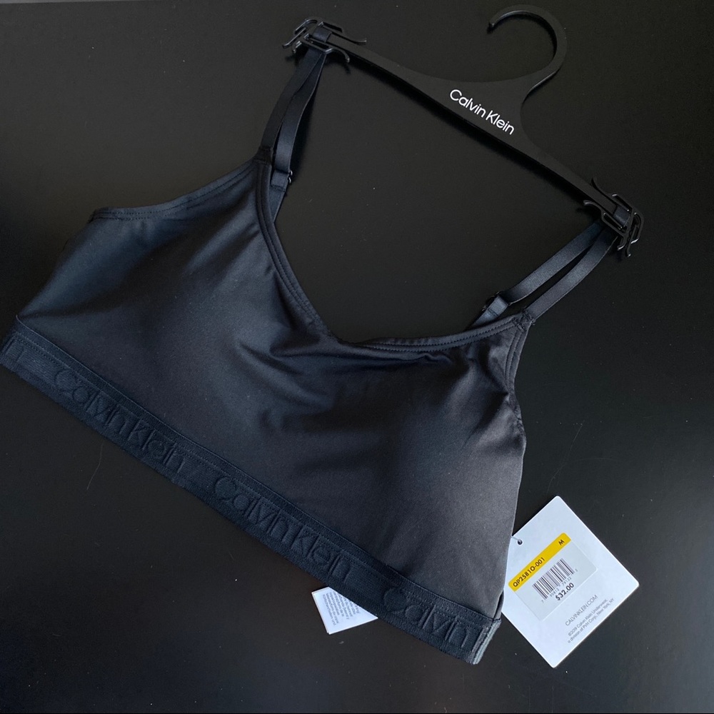 📍New Calvin Klein padded bralette